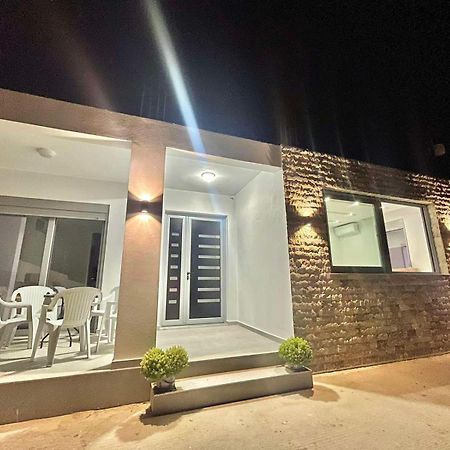Nesi Apartments อุลซิน ภายนอก รูปภาพ